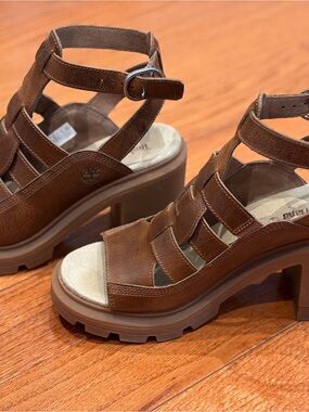 Timberland Everleigh Brown Leather Platform Lug Sole Sandal Women’s 7.5 NWOT